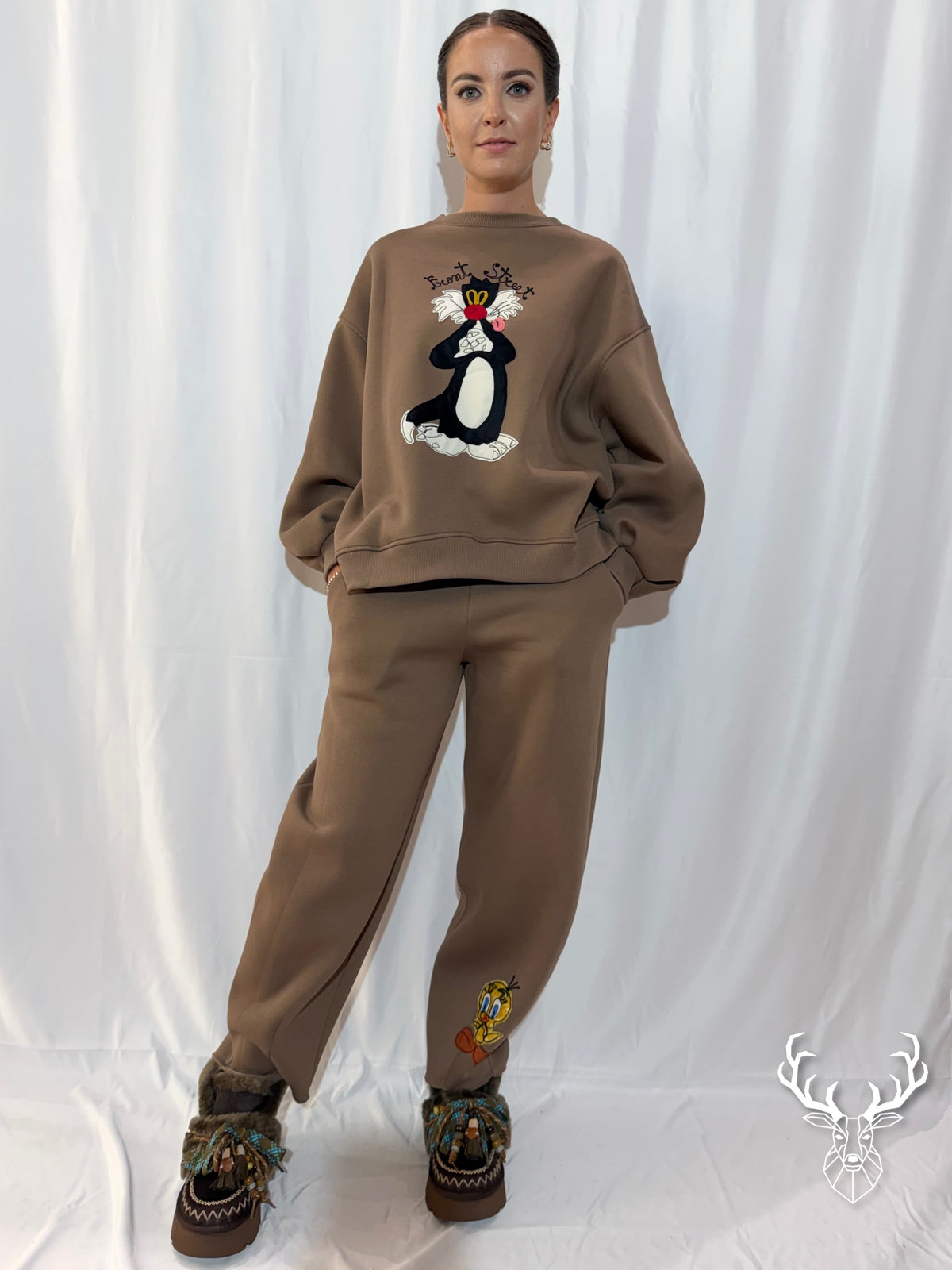 Felpa Over Looney Tunes Front Street