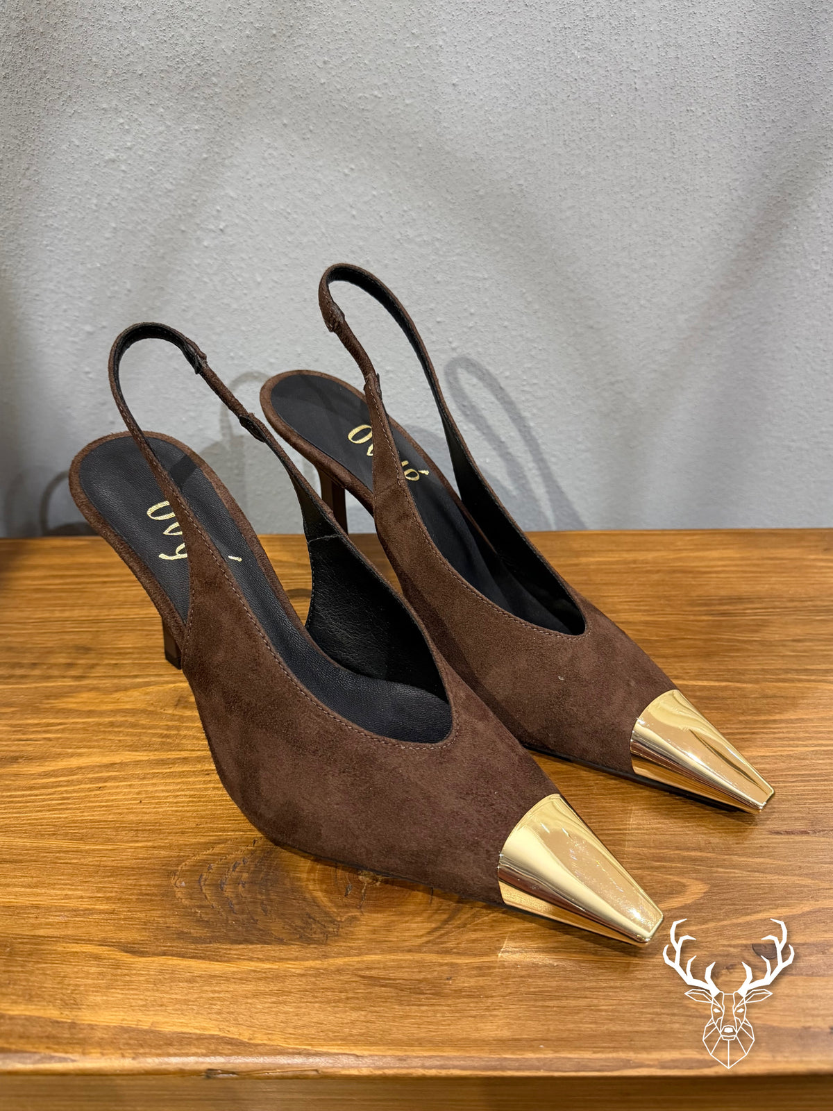 Slingback Camoscio Marrone Punta Oro Ovyé