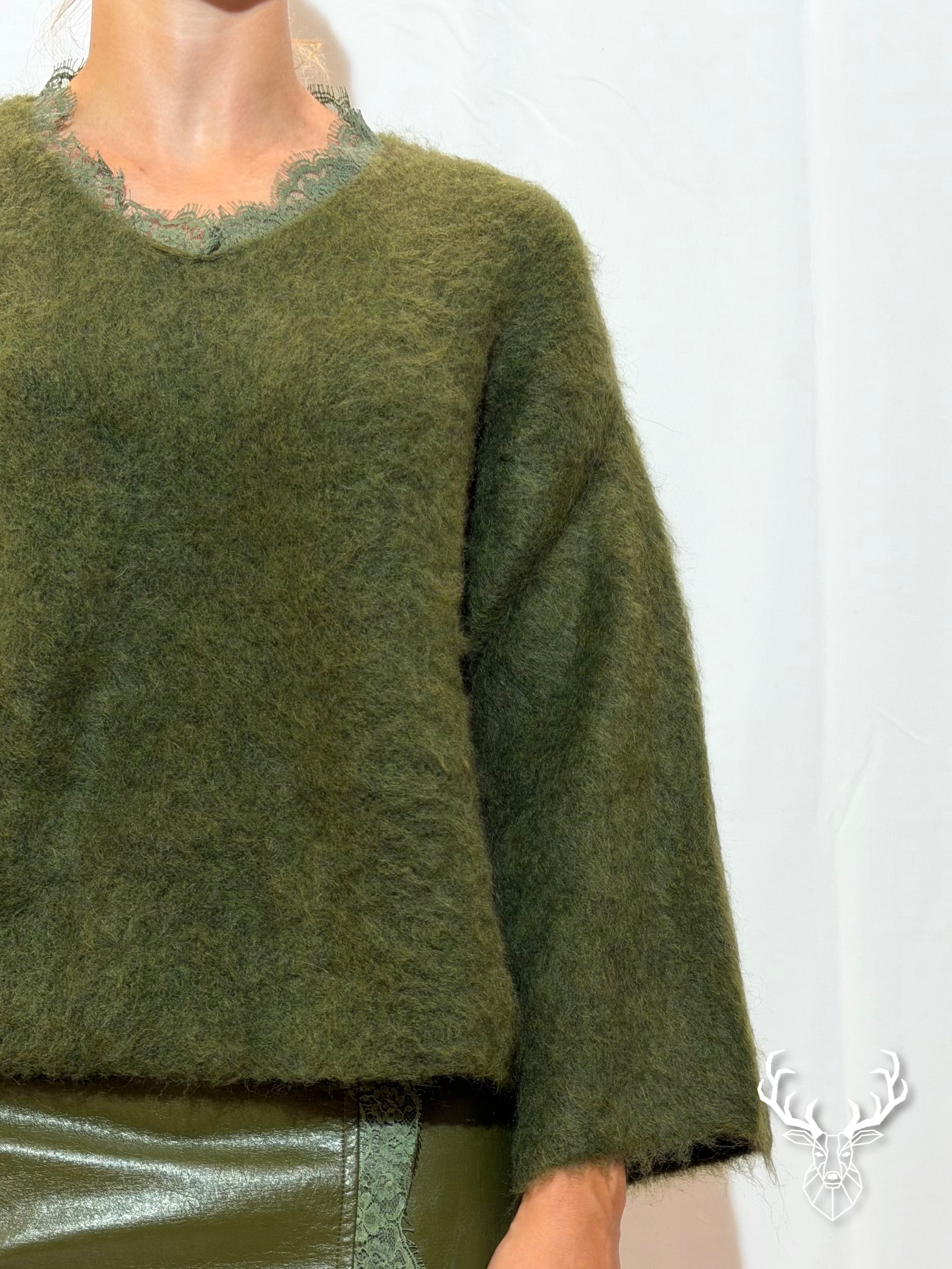 Maglia Garzata Scollo V Con Pizzo Verde Pink Memories