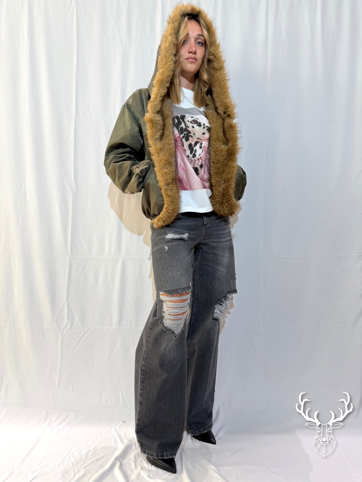 Bomber Verde Con Cappuccio in Eco-Fur Front Street