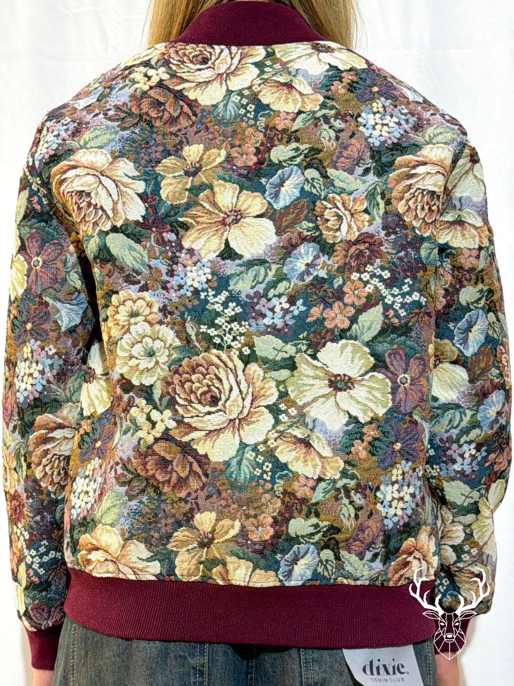 Bomber Tapestry Kontatto
