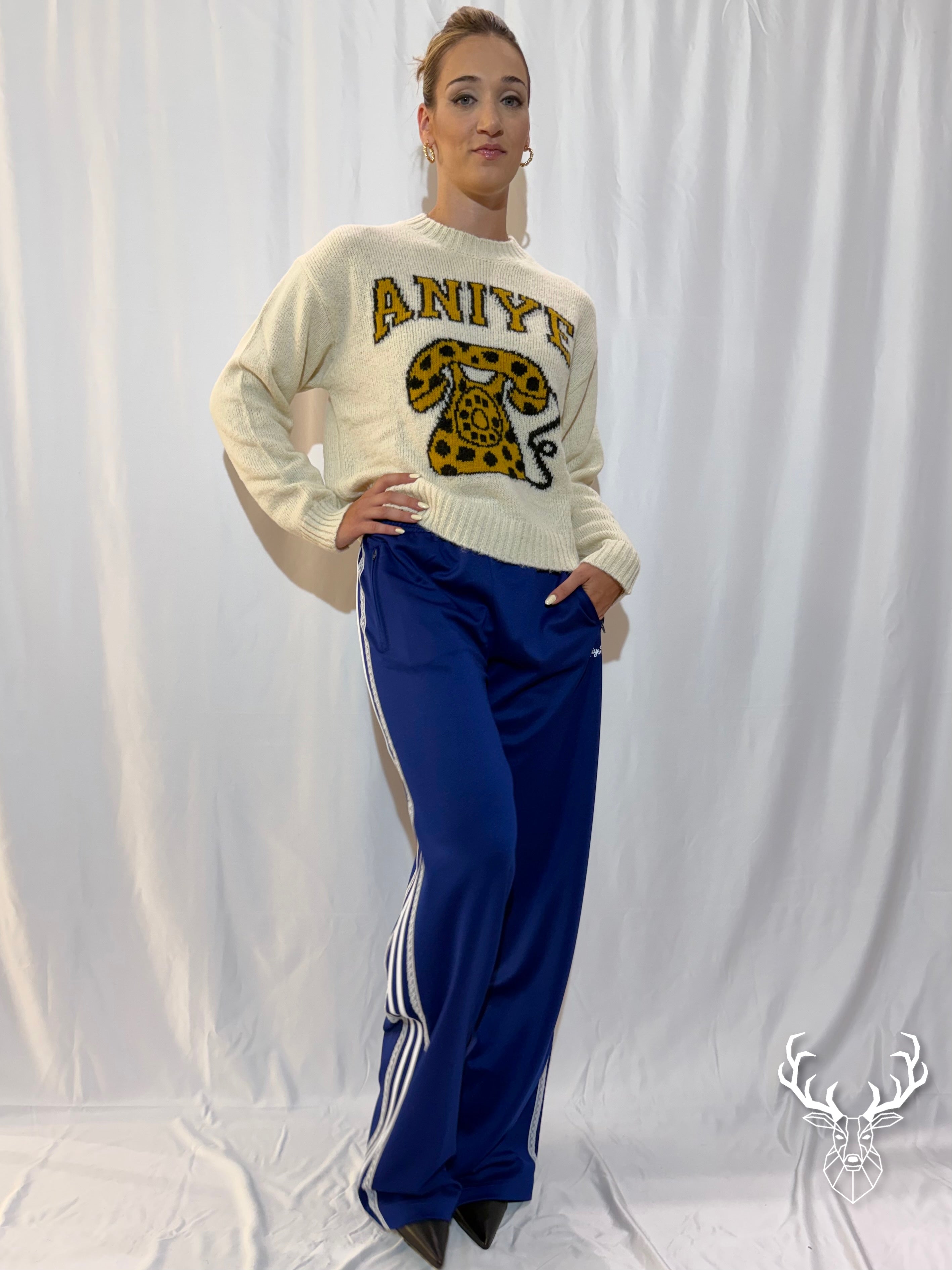 Pull Telephone Almond Aniye By