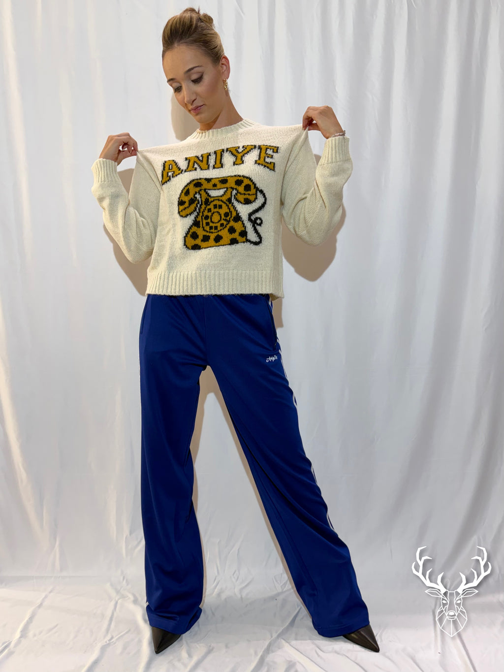 Pull Telephone Almond Aniye By