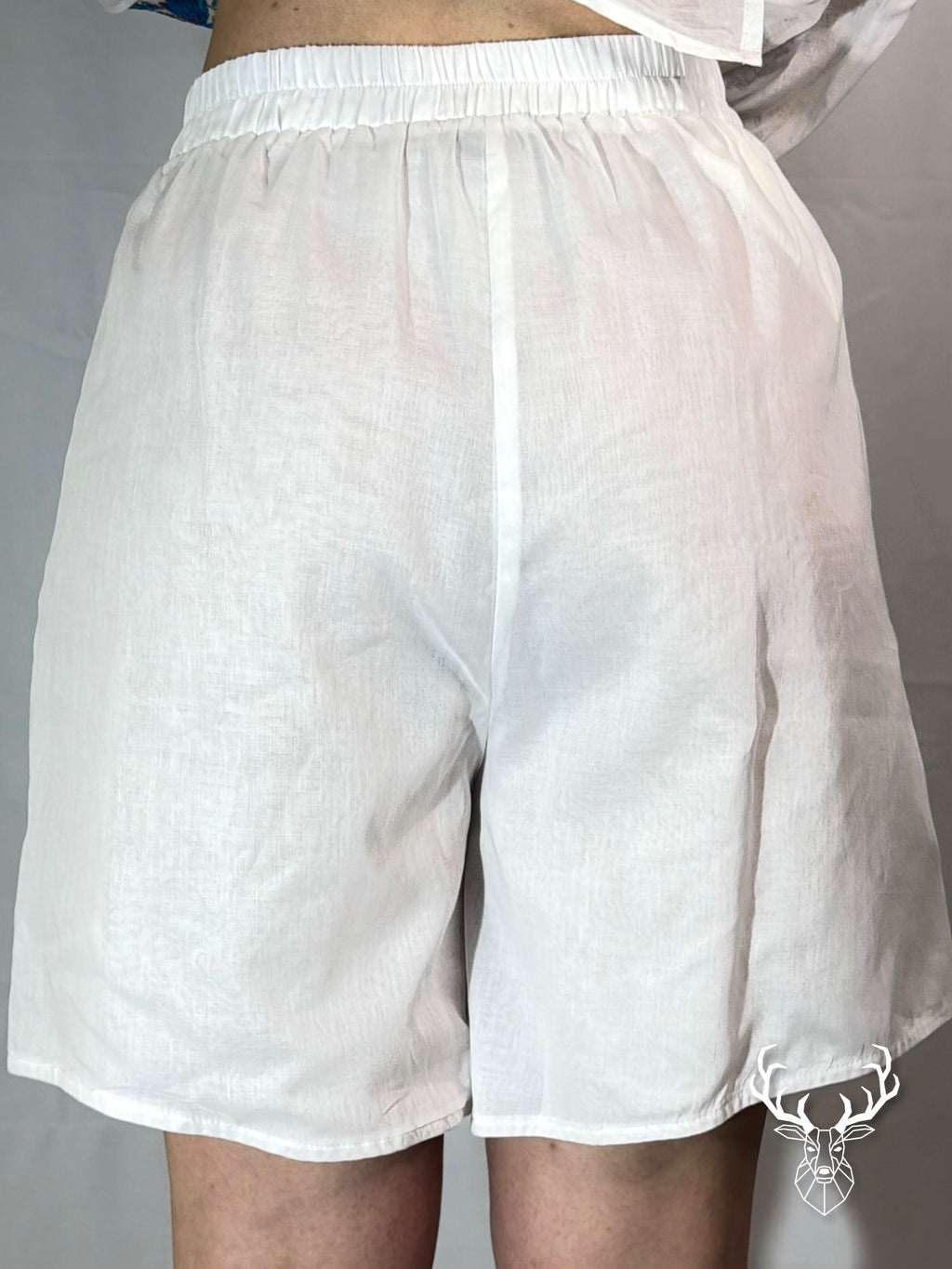 Pantaloncino Fiori Ricamati Bianco 5Progress