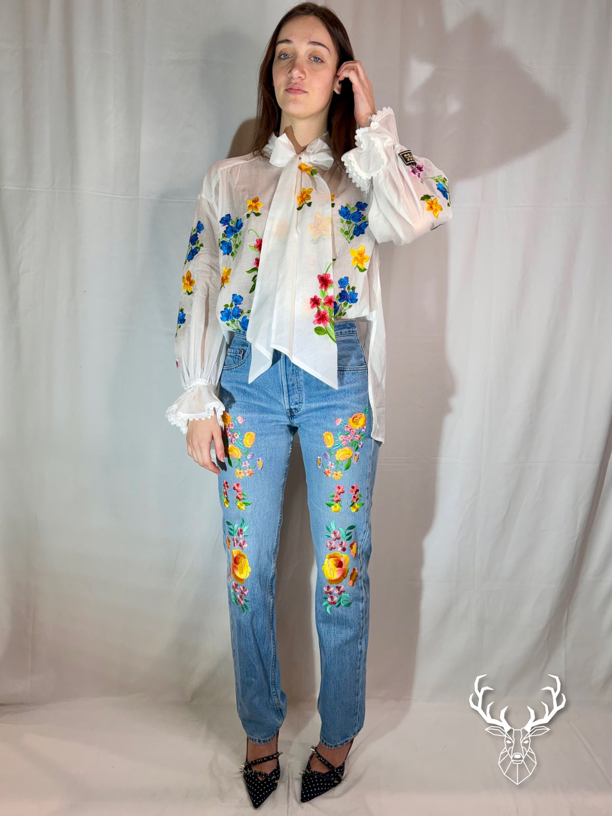 Jeans Fiori Ricamati 5Progress