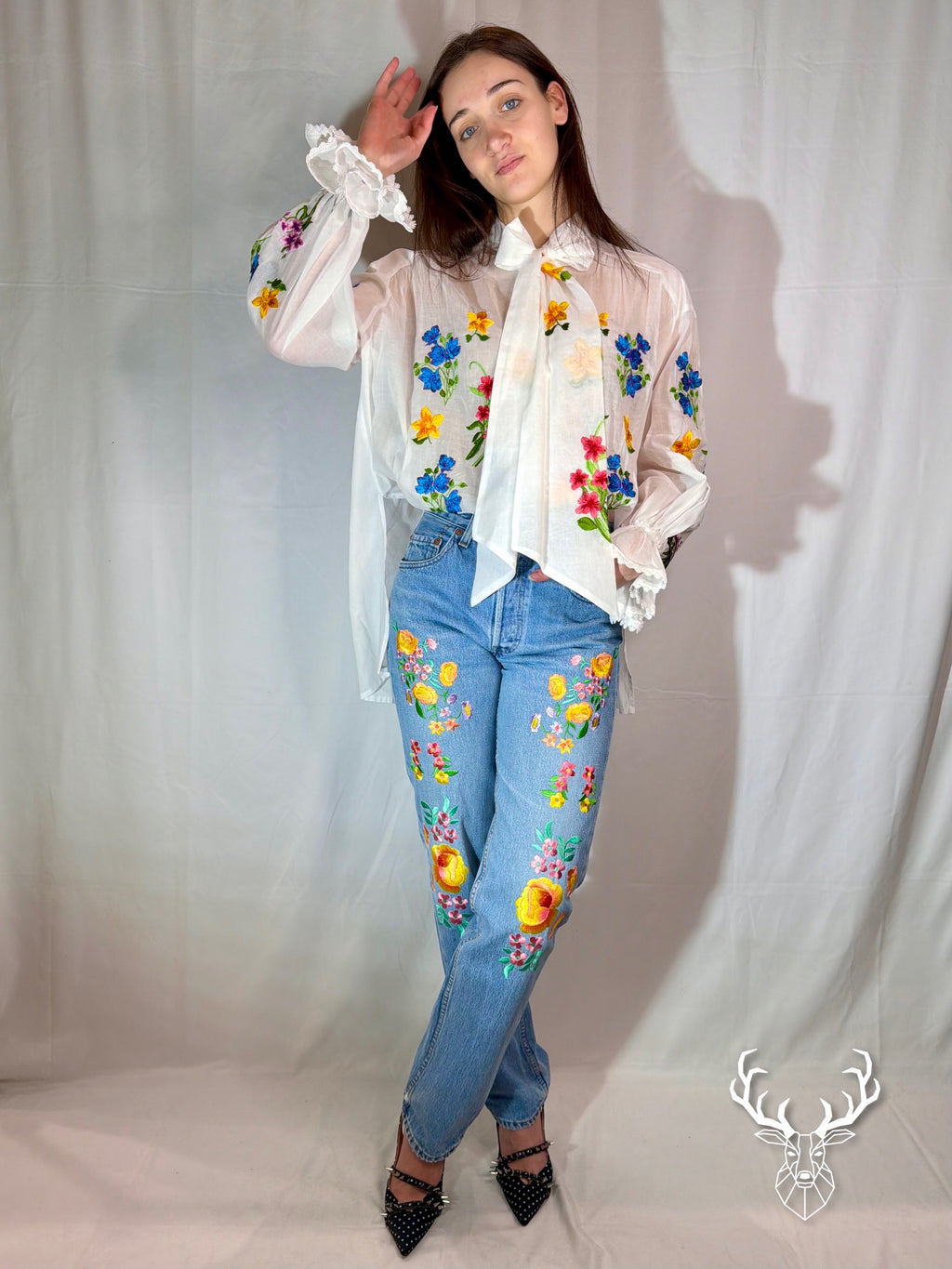 Jeans Fiori Ricamati 5Progress